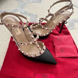 Valentino Rockstud Pumps size 38 black